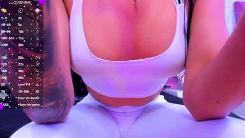 MeganFOXXI  online show from January 4, 8:59 pm