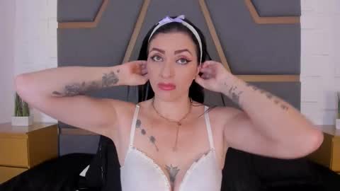 Megan Hofman online show from September 20, 11:33 am