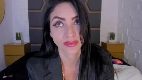 Megan Hofman online show from September 23, 7:50 pm