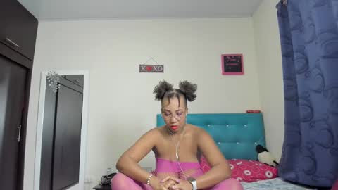 megan        online show from February 11, 2:46 am