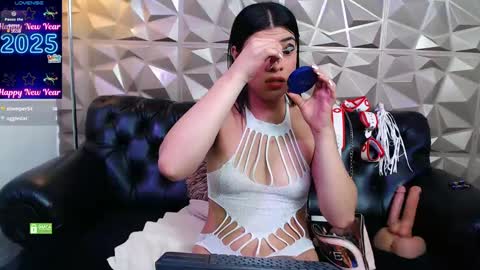 MeganM online show from January 3, 3:22 pm