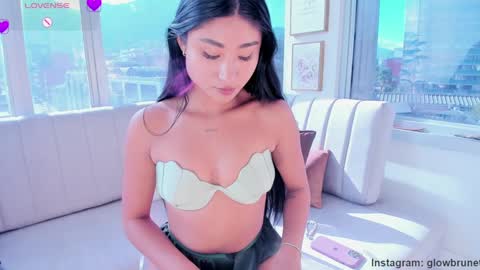 Mara online show from February 6, 1:43 pm