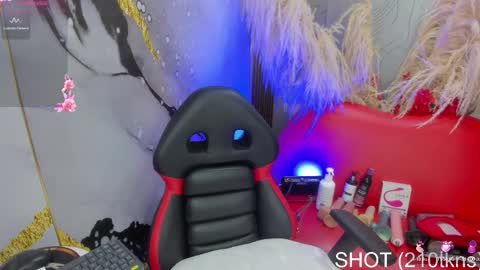 Megan  online show from October 5, 9:02 pm