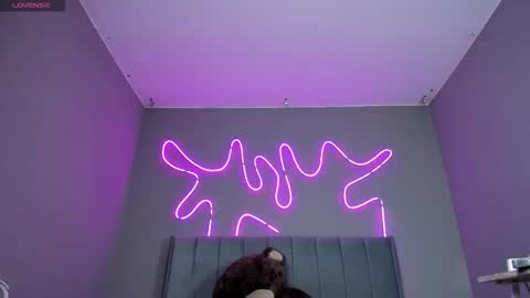 Snapshot of meganpeach_ chatting on November 19, 1:11 pm meganpeach_ online show from November 19, 1:11 pm