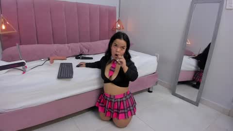 Megan  online show from January 9, 8:01 pm