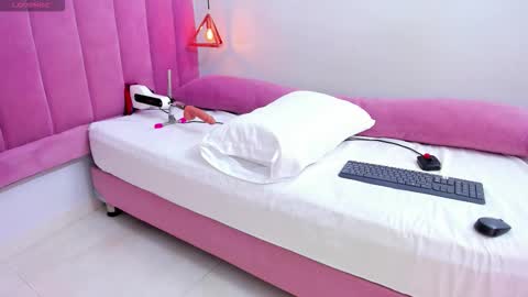 Megan  online show from October 4, 8:18 pm