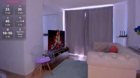 Snapshot of meganscottx chatting on November 18, 6:34 pm Megan online show from November 18, 6:34 pm