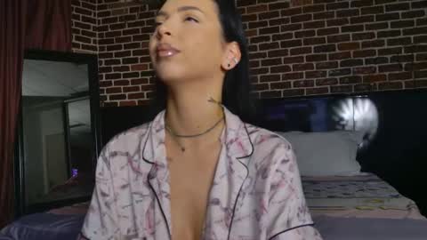 Snapshot of megansin_ chatting on October 5, 4:22 am Megan online show from October 5, 4:22 am