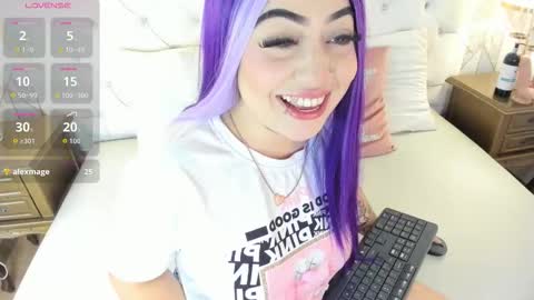 Megan online show from September 21, 11:45 am