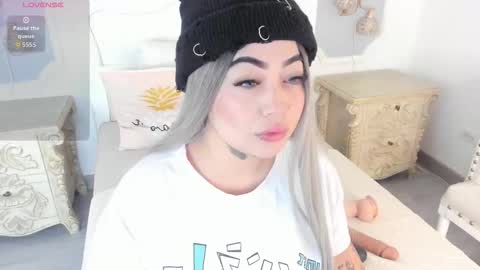 Megan online show from October 14, 11:22 am