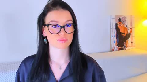 Megan online show from April 25, 7:00 pm