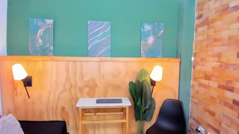 Snapshot of megansumer chatting on April 16, 12:06 pm Megan online show from April 16, 12:06 pm