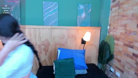 Megan online show from May 10, 11:48 am