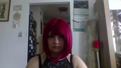 Snapshot of meganwetpussy chatting on June 8, 9:20 am Megan online show from June 8, 9:20 am
