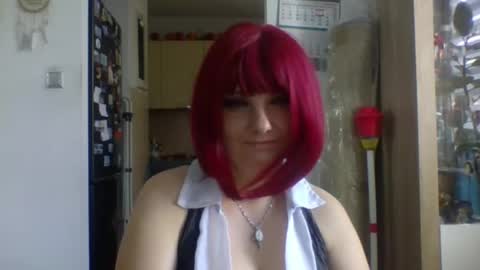 Snapshot of meganwetpussy chatting on June 9, 10:27 am Megan online show from June 9, 10:27 am