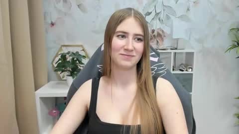 Megan online show from December 12, 4:53 pm