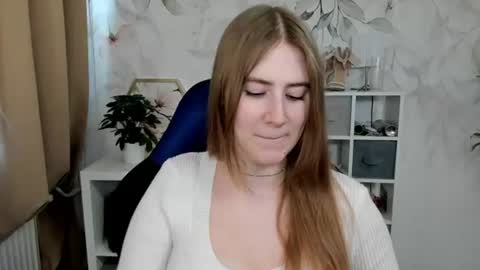 Megan online show from June 15, 12:18 pm