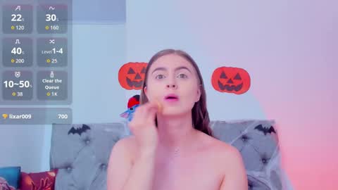 Snapshot of meganysammy chatting on October 17, 7:27 pm megansammy online show from October 17, 7:27 pm