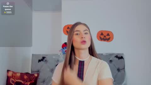 Snapshot of meganysammy chatting on October 22, 2:28 pm megansammy online show from October 22, 2:28 pm