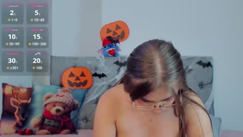 Snapshot of meganysammy chatting on October 25, 6:13 pm megansammy online show from October 25, 6:13 pm