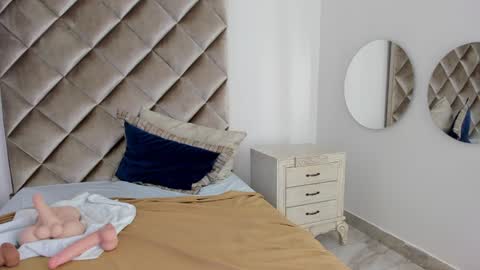 M E G A R A online show from December 24, 9:06 am