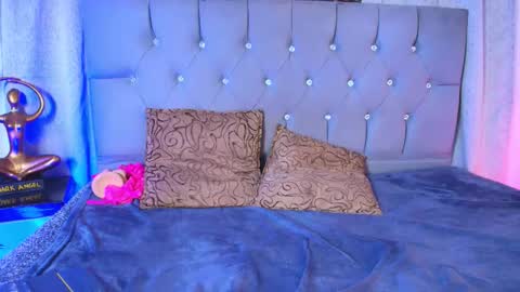 meggan online show from November 30, 8:18 am