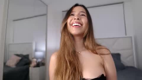 Snapshot of meggui chatting on March 23, 10:52 am Meggui online show from March 23, 10:52 am