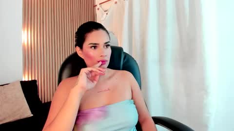 Meghan online show from October 20, 1:11 pm