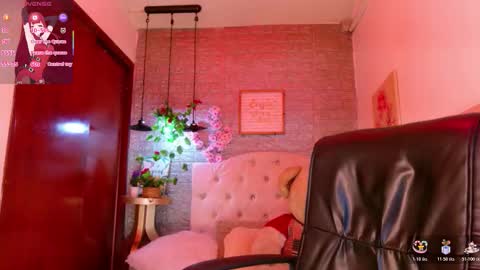 Snapshot of meghan_nill chatting on March 4, 3:01 am Meghan online show from March 4, 3:01 am