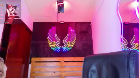 Snapshot of meghan_nill chatting on March 21, 8:19 am Meghan online show from March 21, 8:19 am