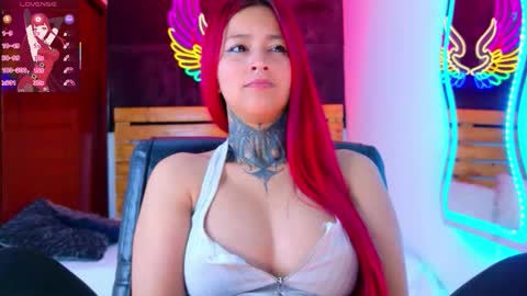 Snapshot of meghan_nill chatting on March 27, 8:26 am Meghan online show from March 27, 8:26 am