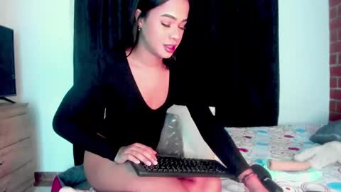 Meghan Alexandra Susex Fenty online show from March 3, 7:06 pm