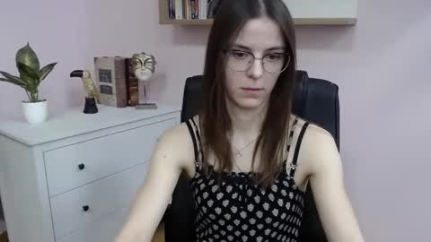 Snapshot of megi_erotic chatting on March 5, 2:45 pm Megi online show from March 5, 2:45 pm