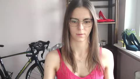 Snapshot of megi_erotic chatting on February 17, 2:46 pm Megi online show from February 17, 2:46 pm