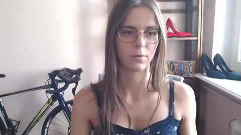 Snapshot of megi_erotic chatting on April 11, 7:45 am Megi online show from April 11, 7:45 am
