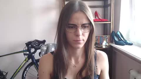 Snapshot of megi_erotic chatting on June 2, 1:35 pm Megi online show from June 2, 1:35 pm
