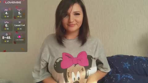 Snapshot of megicalloy chatting on October 9, 5:49 am Lou online show from October 9, 5:49 am