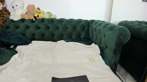 Snapshot of megpalmer chatting on March 4, 9:10 pm megpalmer online show from March 4, 9:10 pm