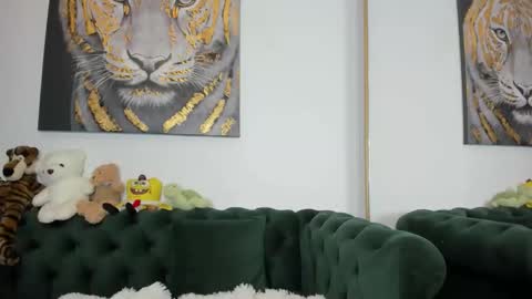 Snapshot of megpalmer chatting on March 19, 10:47 pm megpalmer online show from March 19, 10:47 pm