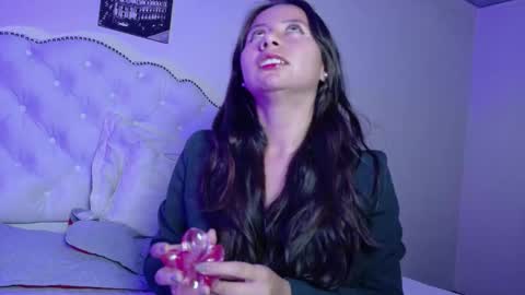 Snapshot of mei_hells chatting on March 8, 12:08 am Mei online show from March 8, 12:08 am