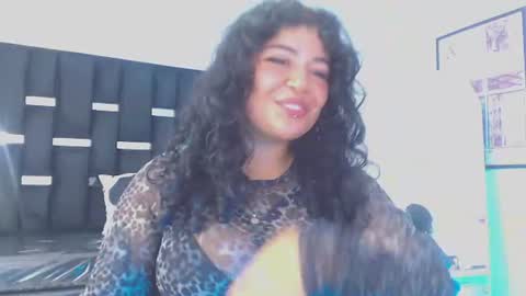 Snapshot of mei_jolie_a chatting on July 31, 11:15 pm Mei online show from July 31, 11:15 pm