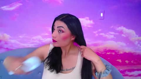 Snapshot of mei_kora chatting on November 20, 12:05 pm Mel online show from November 20, 12:05 pm