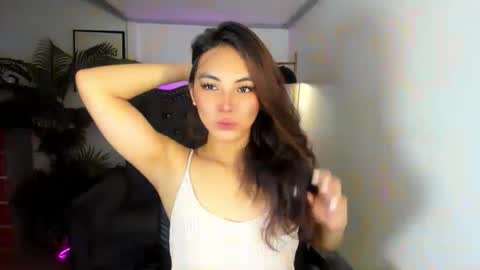 meiluxe online show from May 9, 11:37 am