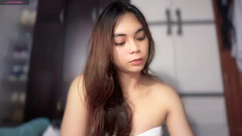 meiluxe online show from May 22, 1:39 pm