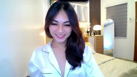 meiluxe online show from June 20, 5:38 pm