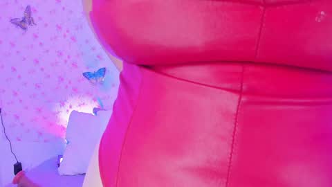 meimurasakii online show from May 25, 7:42 pm