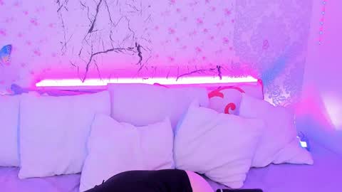 meimurasakii online show from May 29, 8:07 pm