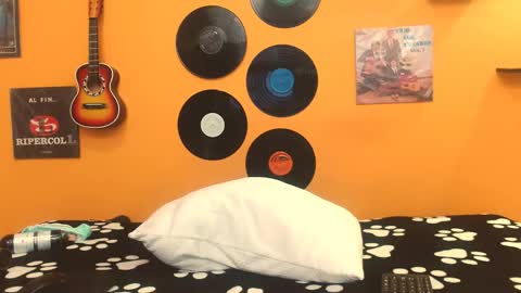 MEIS online show from September 28, 2:50 am