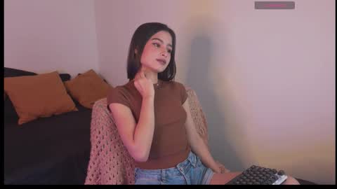mel0dy_cute online show from October 8, 5:27 am