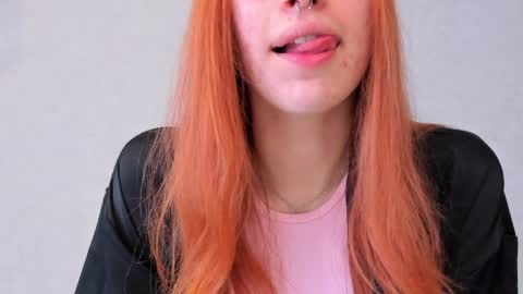 mel__lisa online show from April 2, 1:14 am